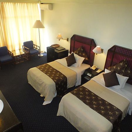 Mesra Business & Resort Hotel Samarinda Exterior photo